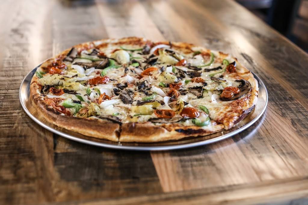 Lynnfield House of Pizza | restaurant | 15 Post Office Square, Lynnfield, MA 01940, USA | 7815903535 OR +1 781-590-3535