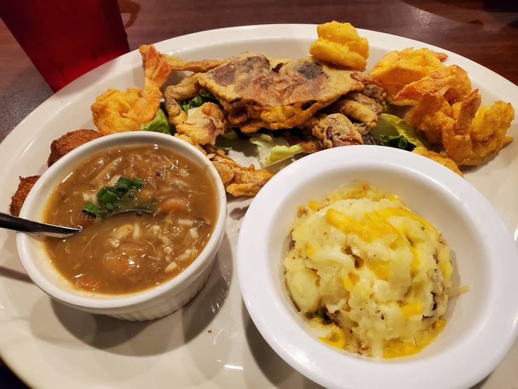 Hurricane Hole | restaurant | 1851 LA-1, Grand Isle, LA 70358, USA | 9857873663 OR +1 985-787-3663