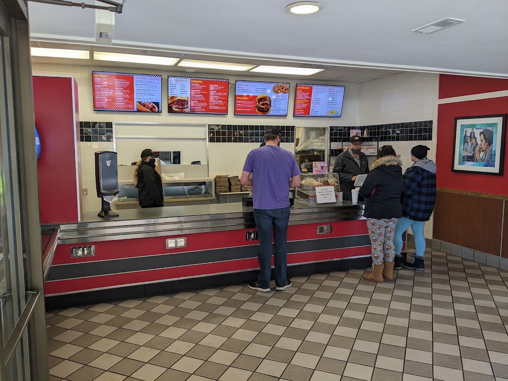 Chompz Great American Grill | restaurant | 1707 N 12th St, Quincy, IL 62301, USA | 2172228641 OR +1 217-222-8641