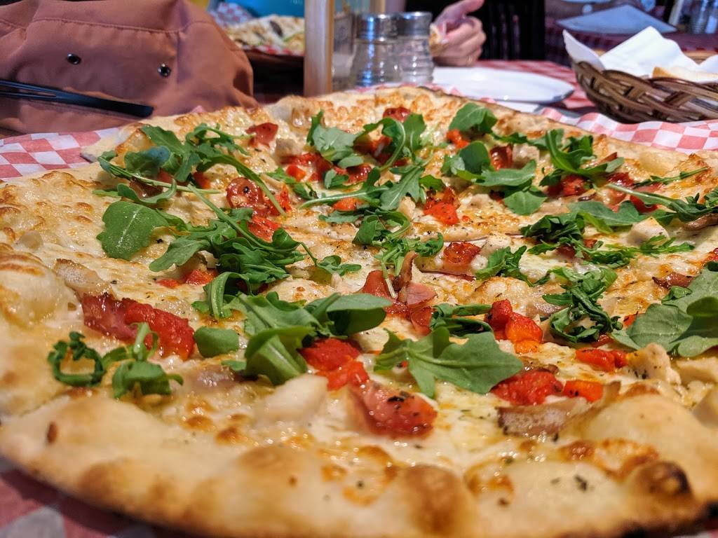 Amici Restaurant | restaurant | 30 Glamis Rd A4B, Cambridge, ON N1R 7H5, Canada | 5196248984 OR +1 519-624-8984