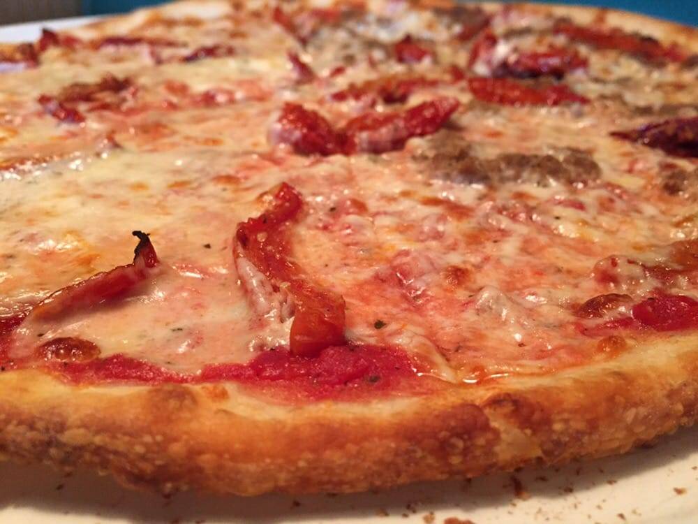 Amalfis Pizza n Pasta | restaurant | 8542 University City Blvd, Charlotte, NC 28213, USA | 7045478651 OR +1 704-547-8651