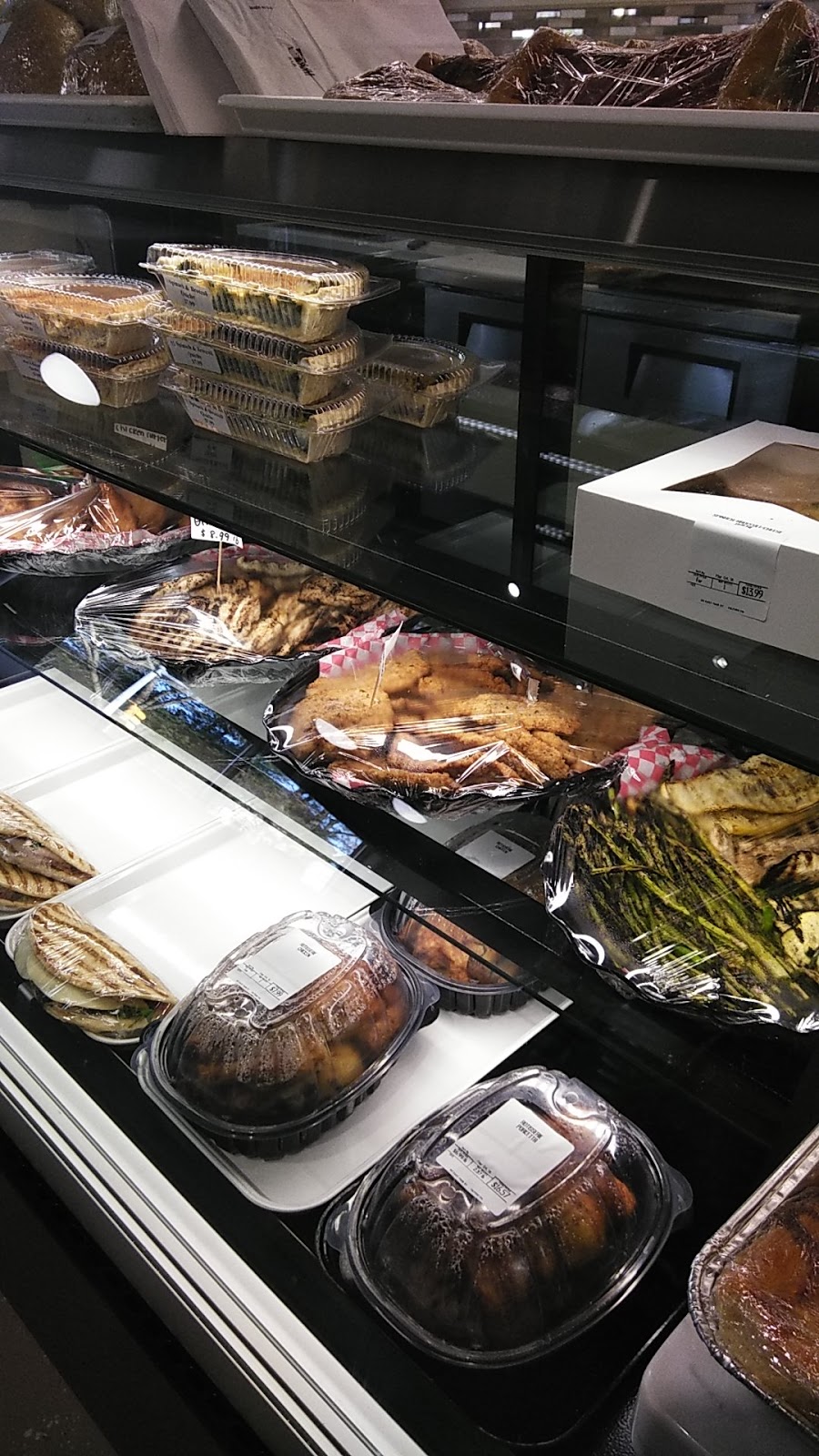 Olivas Market, Catering & Gourmet Gifts | restaurant | 83-85 E Main St, Milford, MA 01757, USA | 5084737920 OR +1 508-473-7920