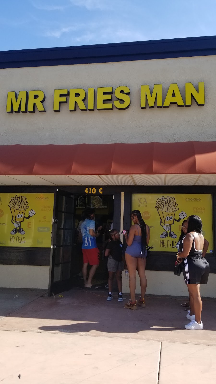 Mr Fries Man | restaurant | 410 E Chapman Ave Unit C, Fullerton, CA 92832, USA | 6575008013 OR +1 657-500-8013