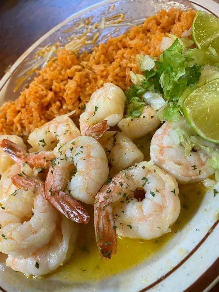 Birria y pupusas las favoritas | restaurant | 377 E Orange Ave, Porterville, CA 93257, USA | 5598457206 OR +1 559-845-7206