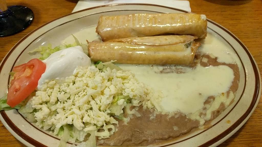 El Toro | restaurant | 2017 N Bechtle Ave, Springfield, OH 45504, USA | 9373429015 OR +1 937-342-9015