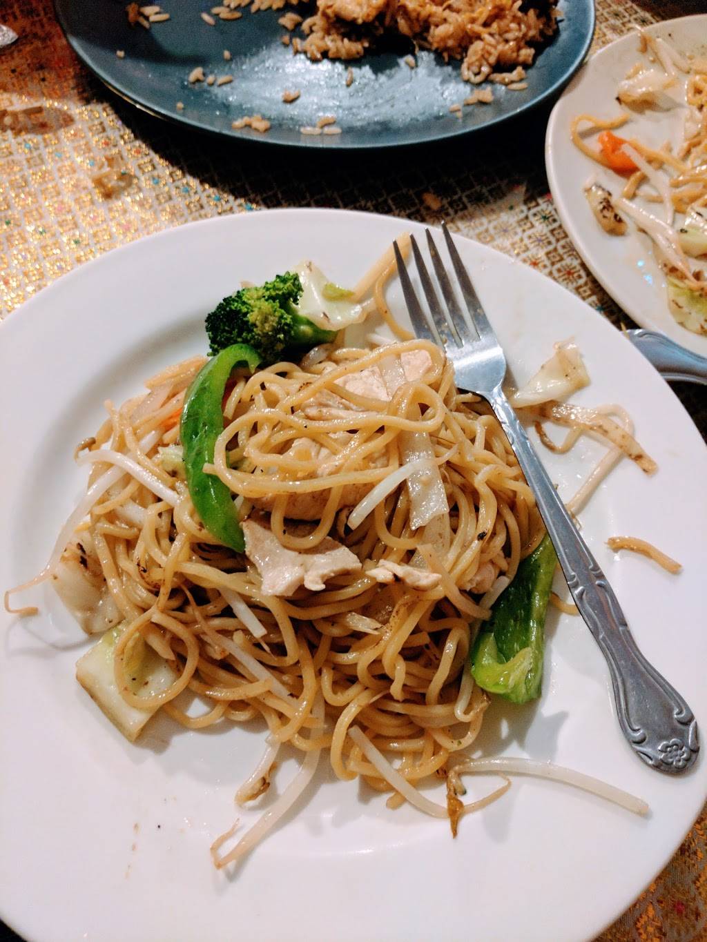 Barnrau Thai Halal Cuisine | restaurant | 10825 Oxnard St, North Hollywood, CA 91606, USA | 8187627152 OR +1 818-762-7152