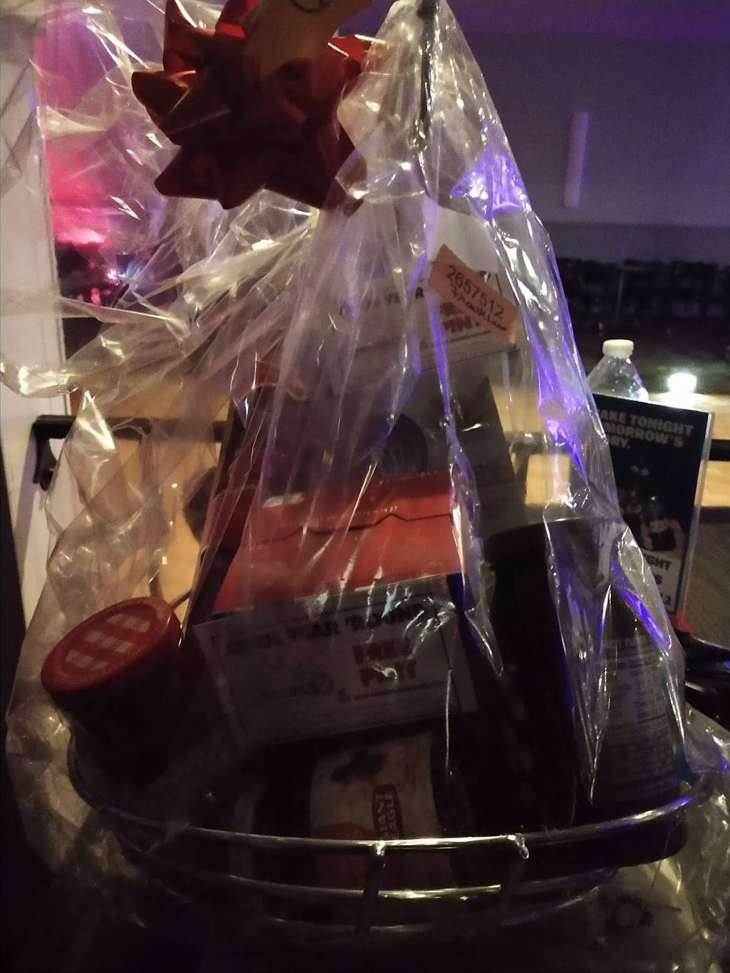 Rolling mills bar and grill | restaurant | 1025 S State St, Girard, OH 44420, USA | 2344215473 OR +1 234-421-5473