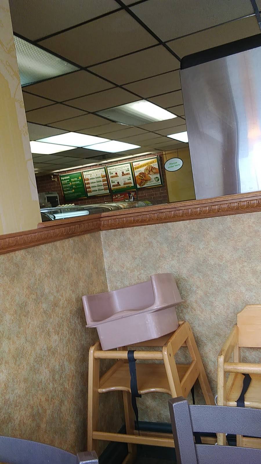 Subway | restaurant | 421 Wisconsin Dells Pkwy, Wisconsin Dells, WI 53965, USA | 6082547576 OR +1 608-254-7576
