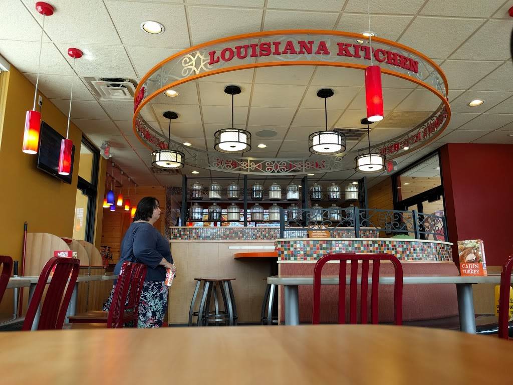 Popeyes Louisiana Kitchen | restaurant | 2912 Houston Hwy, Victoria, TX 77901, USA | 3618947940 OR +1 361-894-7940