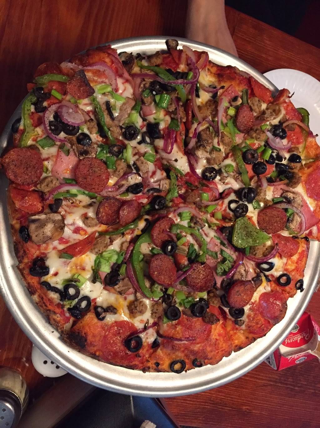 Bear Mountain Pizza | restaurant | 31074 E Kings Canyon Rd, Squaw Valley, CA 93675, USA | 5593329696 OR +1 559-332-9696
