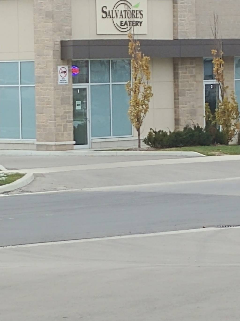 Salvatores Eatery | restaurant | 22 Simona Dr unit b1, Bolton, ON L7E4K1, Canada | 9058572772 OR +1 905-857-2772