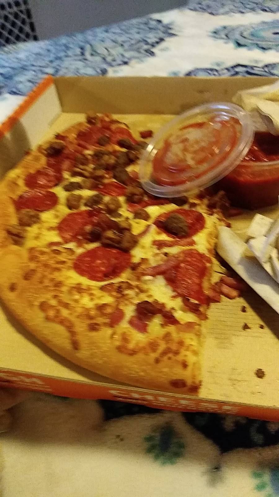 Little Caesars Pizza | meal takeaway | 7447 Gratiot Ave, Detroit, MI 48213, USA | 3139240027 OR +1 313-924-0027