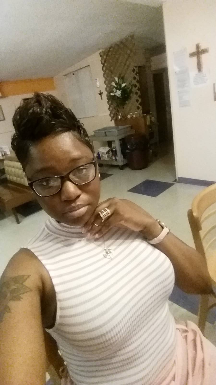 D & D Restaurant | restaurant | 2401 2nd Ave E, Palmetto, FL 34221, USA | 9417236651 OR +1 941-723-6651