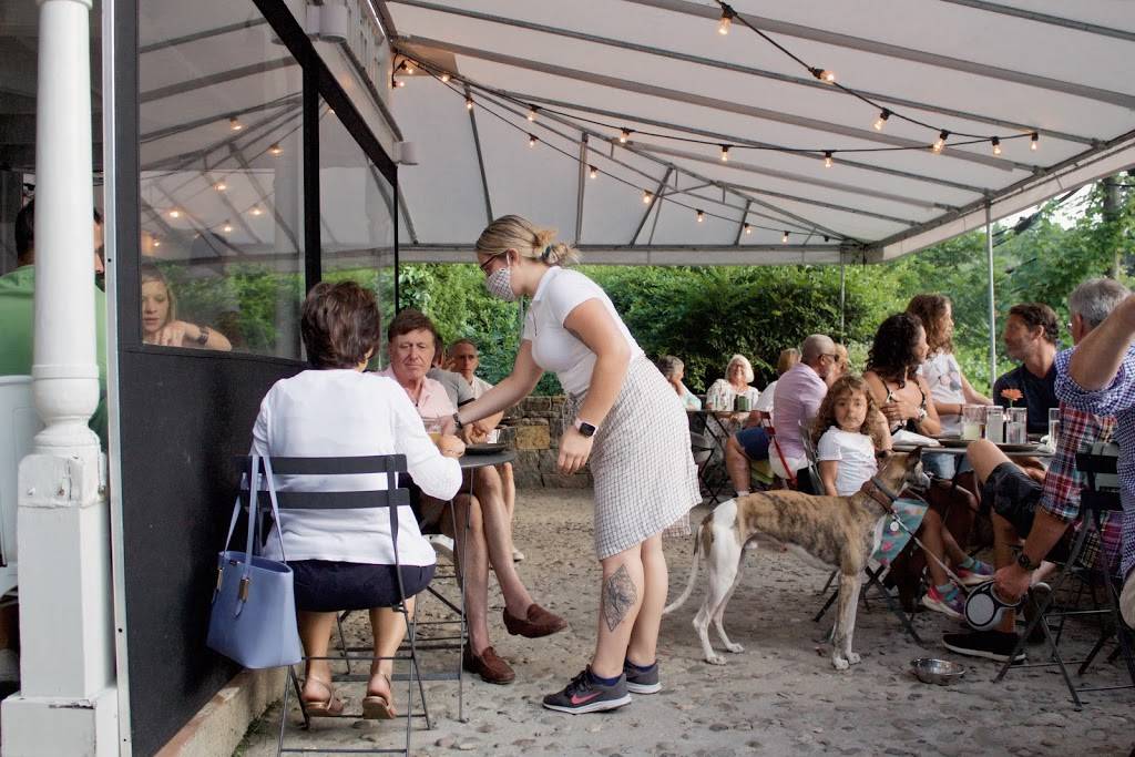 The Owl | restaurant | 18 E Shore Rd, Warren, CT 06777, USA | 8606190585 OR +1 860-619-0585