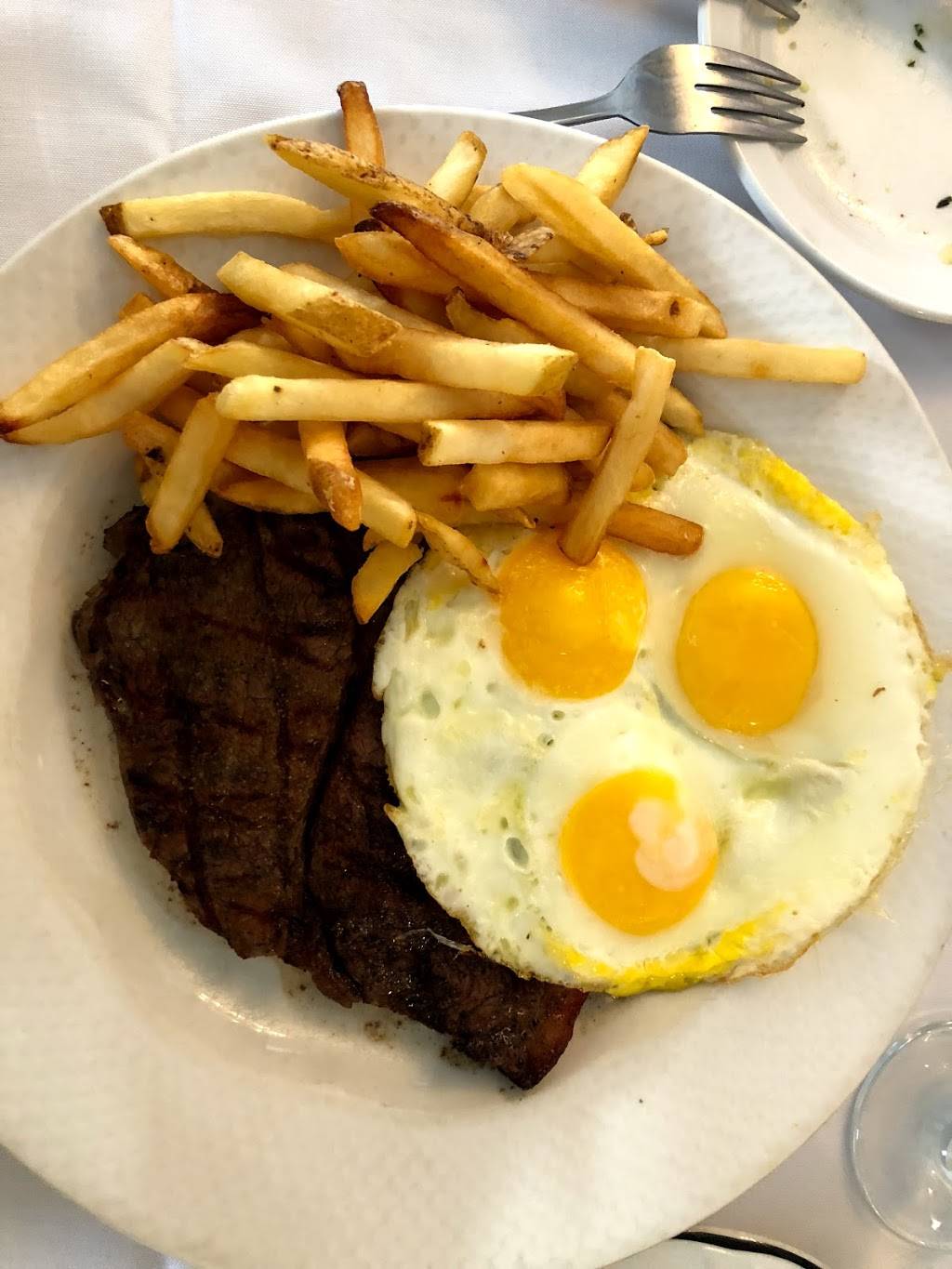 Stevens Bar-B-Q Restaurant | restaurant | 195 Toronto St S, Markdale, ON N0C 1H0, Canada | 5199862303 OR +1 519-986-2303