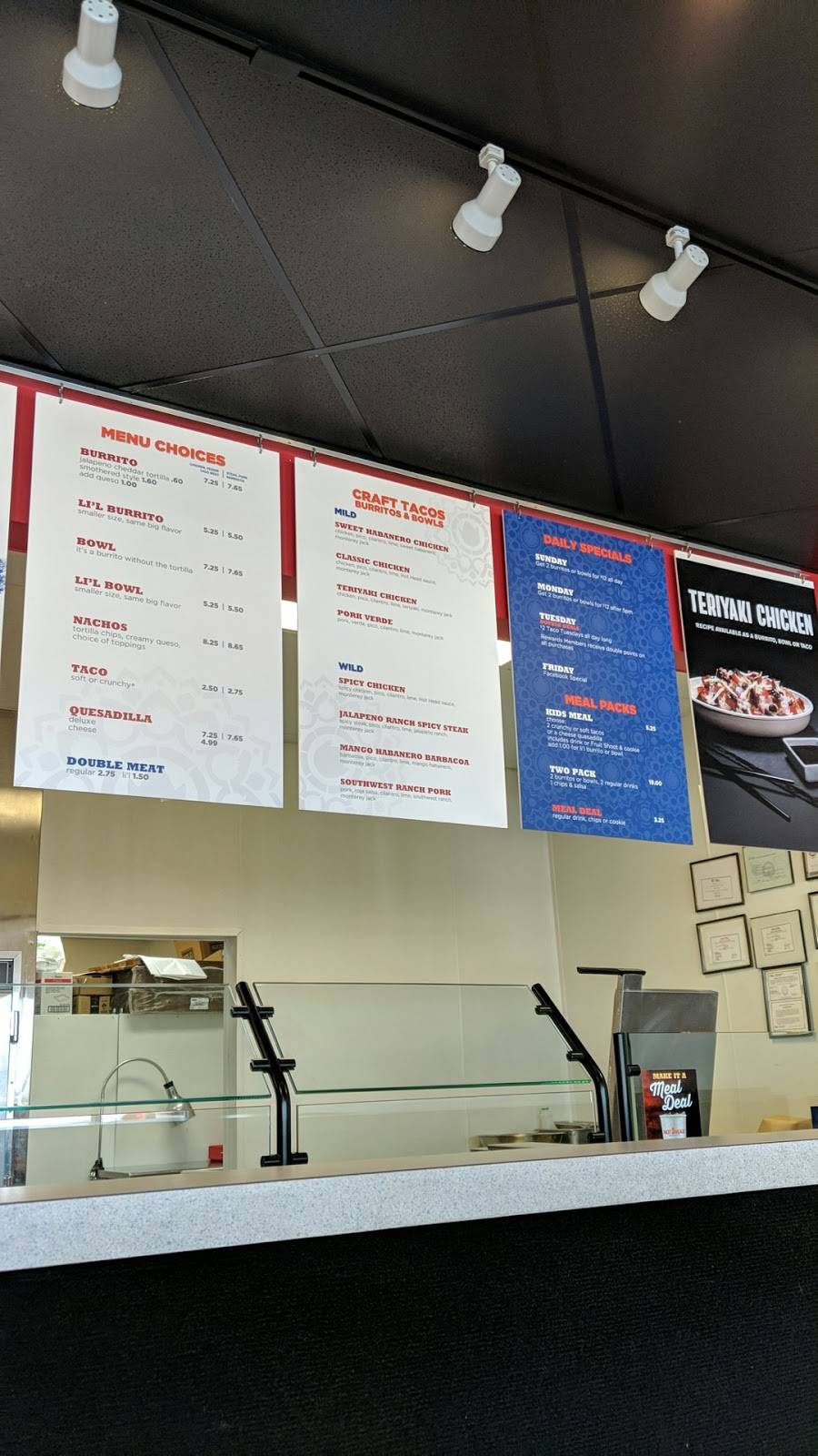 Hot Head Burritos | restaurant | 3195 Dayton Xenia Rd, Beavercreek, OH 45434, USA | 9373209522 OR +1 937-320-9522