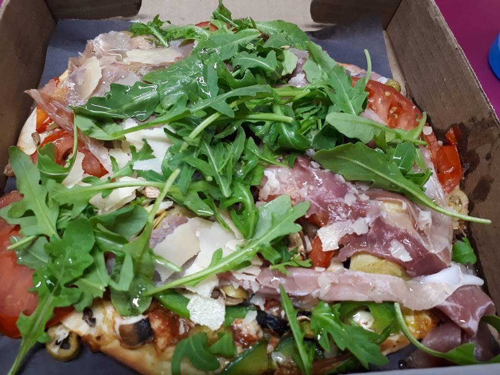 Pizzeria Moderne Scarpetta | restaurant | 1191 Avenue Cartier, Québec, QC G1R 2S9, Canada | 4185232192 OR +1 418-523-2192