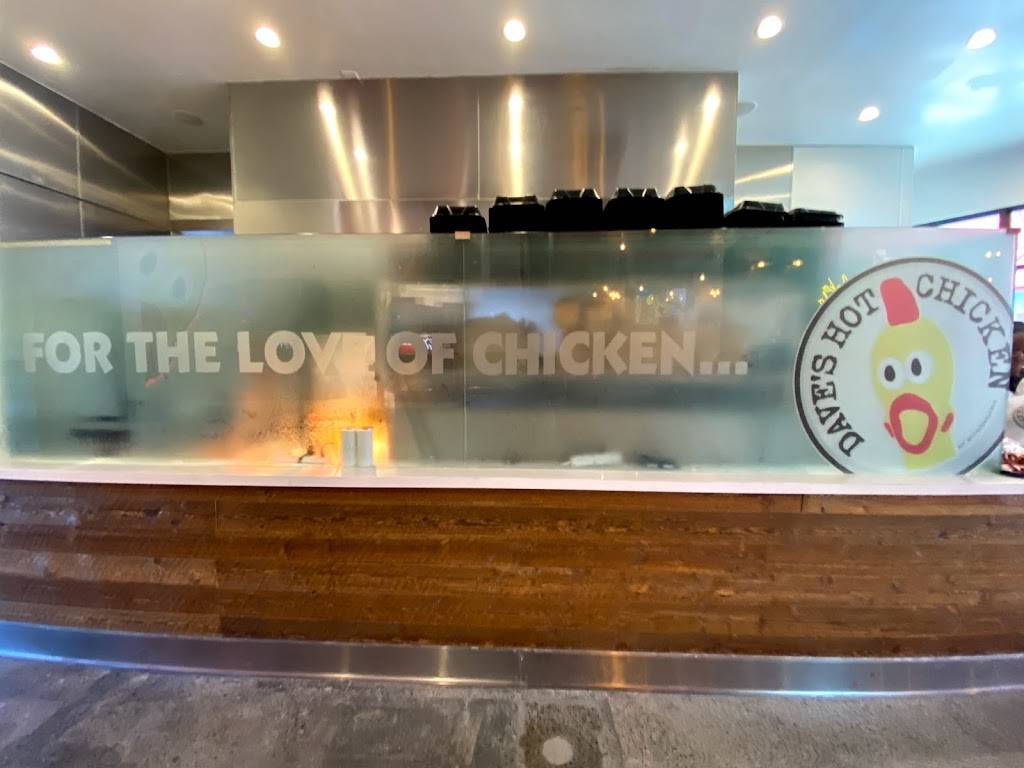 Dave’s Hot Chicken | restaurant | 5166 Lankershim Blvd Ste D, North Hollywood, CA 91606, USA | 3232138090 OR +1 323-213-8090