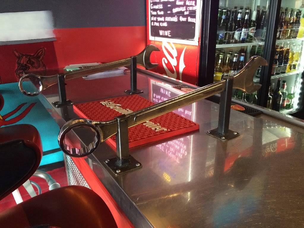 Filling Station Bar & Grille | restaurant | 52170 IN-933, South Bend, IN 46637, USA | 5742723455 OR +1 574-272-3455