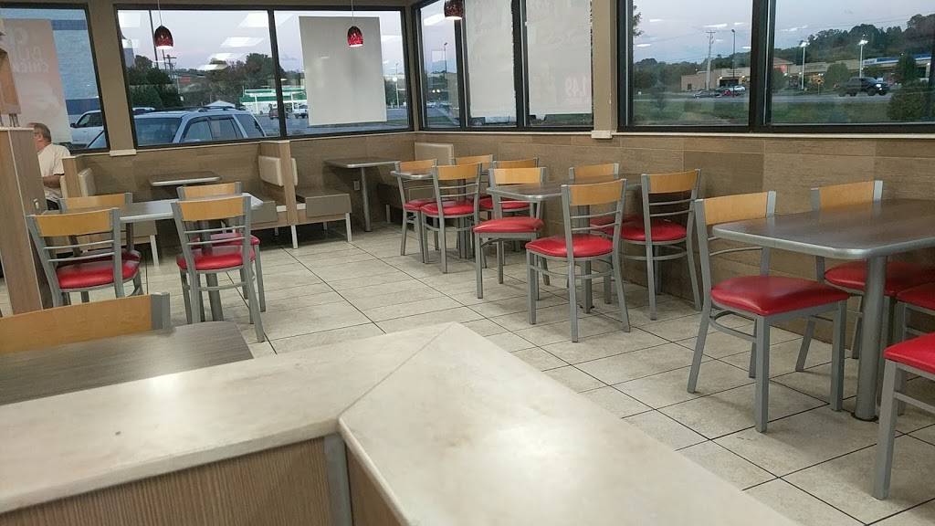 Burger King | restaurant | 1332 S John B Dennis Hwy, Kingsport, TN 37660, USA | 4232475732 OR +1 423-247-5732