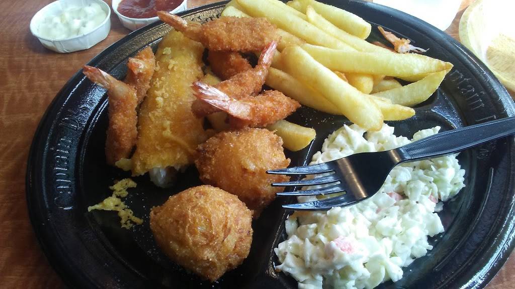 Captain Ds | restaurant | 1010 W McGalliard Rd, Muncie, IN 47303, USA | 7652891991 OR +1 765-289-1991