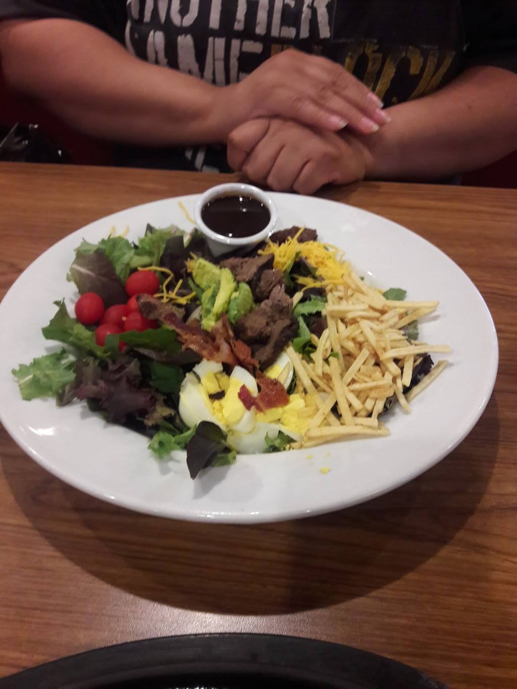 Dennys | restaurant | 2560 Airport Rd, Jackson, MI 49202, USA | 5177820025 OR +1 517-782-0025