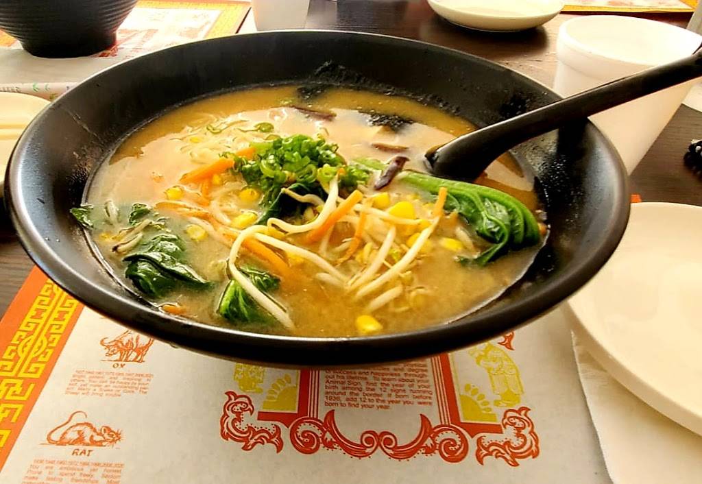 Royal Ramen | cafe | 7819 N Kings Hwy, Myrtle Beach, SC 29572, USA | 8437122086 OR +1 843-712-2086