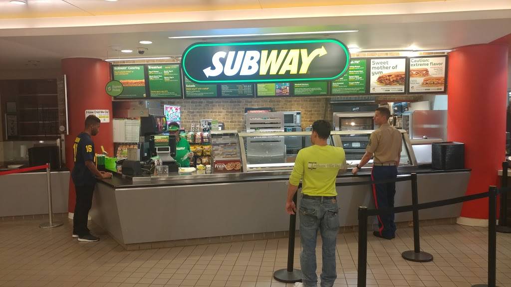 Subway | restaurant | 200 Renaissance Center A203, Detroit, MI 48243, USA | 3135673345 OR +1 313-567-3345