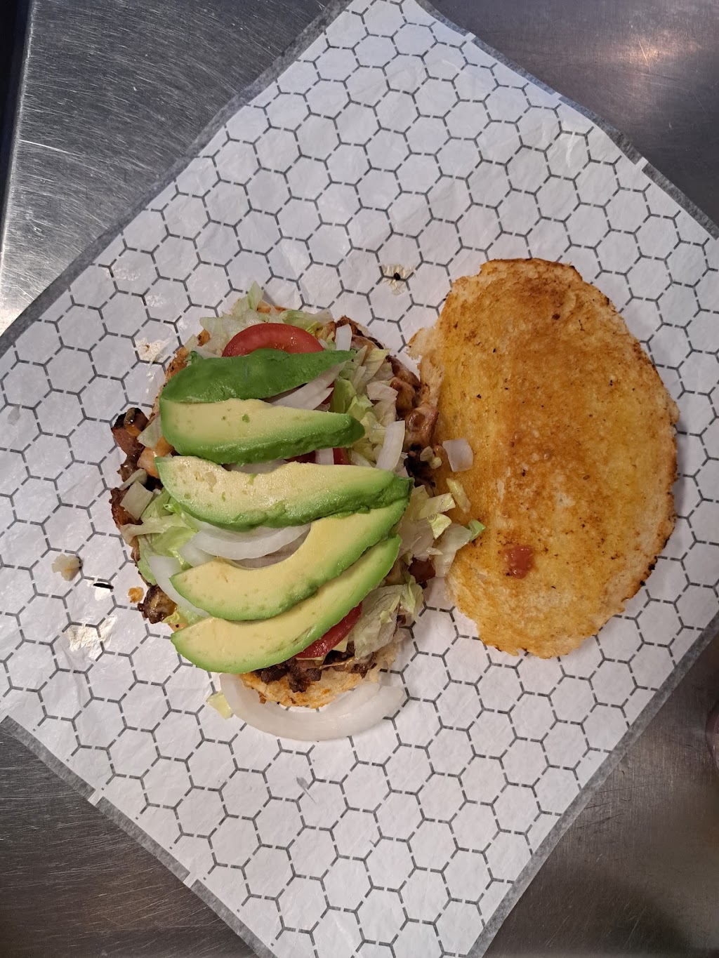 Tacos y burritos la fe food truck | restaurant | 6600 Cerrillos Rd, Santa Fe, NM 87507, USA | 5057958314 OR +1 505-795-8314