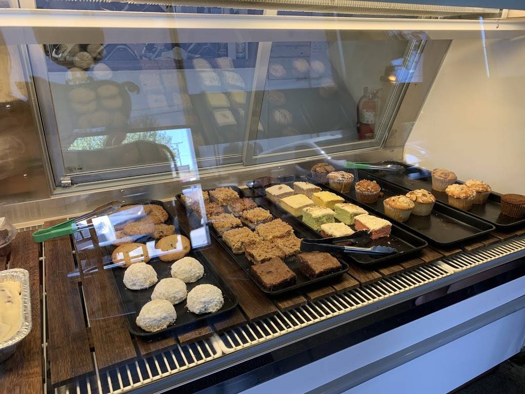 Glicks & Co. and 80/20 Classic Burgers | restaurant | 604 W Murray Ave, Visalia, CA 93291, USA | 5597326439 OR +1 559-732-6439