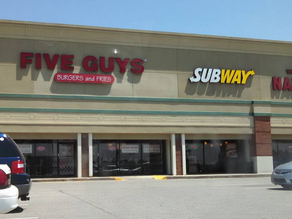 Subway Restaurants | restaurant | 7819 US-31, Indianapolis, IN 46227, USA | 3178815500 OR +1 317-881-5500