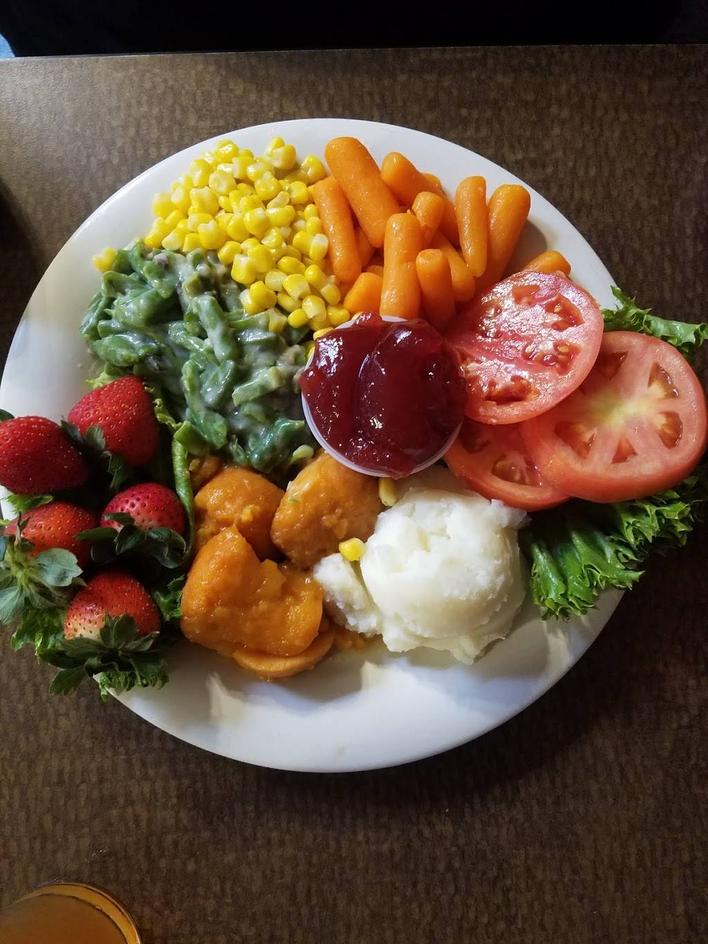 Arizona Family Restaurant | night club | 80 W Esperanza Blvd, Green Valley, AZ 85614, USA | 5206253680 OR +1 520-625-3680