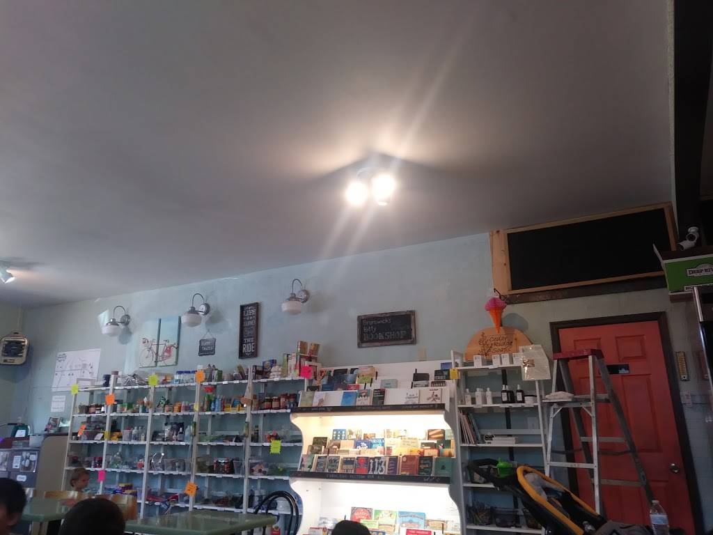 Boxcar Burgers | restaurant | 12 S Maple Ave, Brunswick, MD 21716, USA | 2026421902 OR +1 202-642-1902