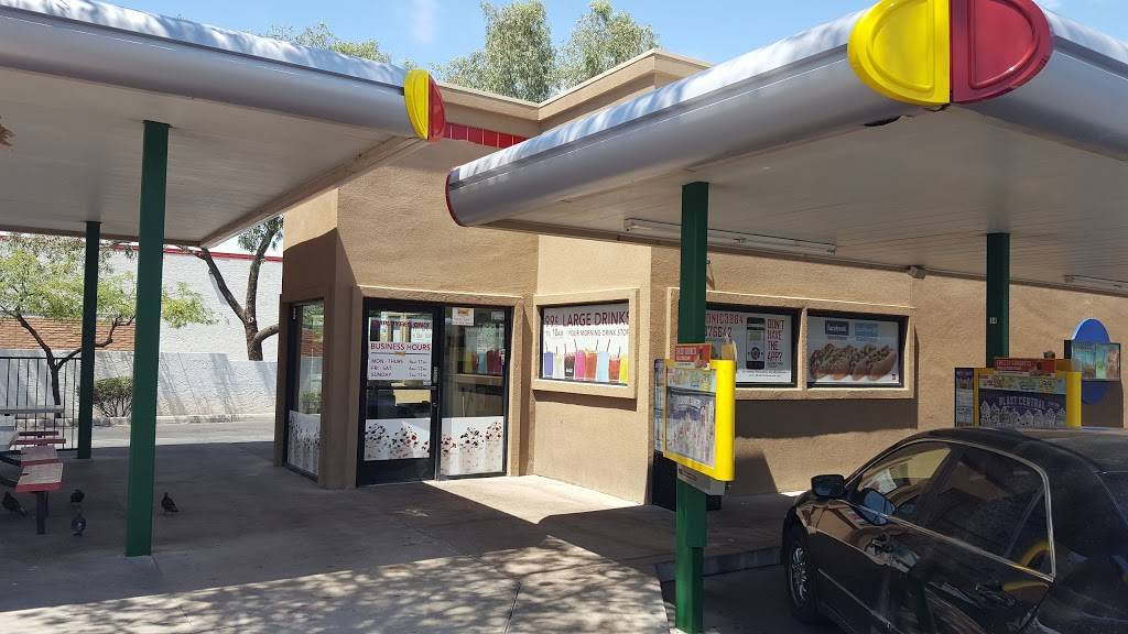 Sonic Drive-In | restaurant | 7440 S Jesse Owens Pkwy, Phoenix, AZ 85040, USA | 6022686904 OR +1 602-268-6904