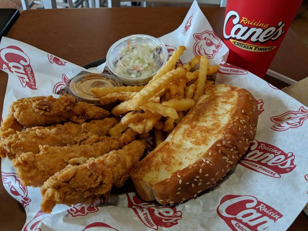 Raising Canes Chicken Fingers | meal takeaway | 2201 War Admiral Way, Lexington, KY 40509, USA | 8595430154 OR +1 859-543-0154
