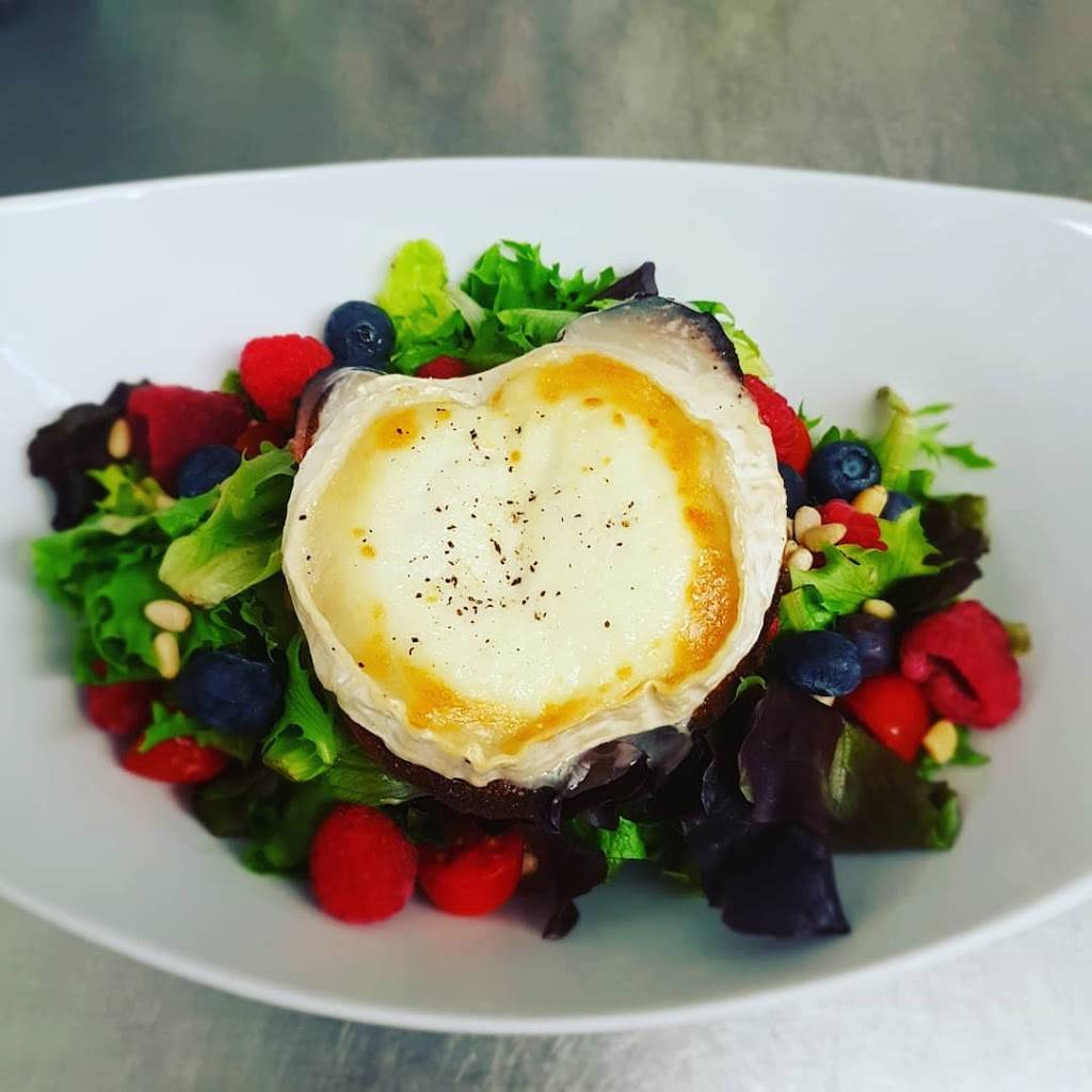 Bistro lAncêtre | restaurant | 603 Rue des Ursulines, Trois-Rivières, QC G9A 5B3, Canada | 8193737077 OR +1 819-373-7077