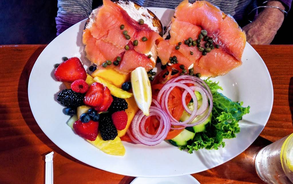 Wave Street Cafe | restaurant | 550 Wave St, Monterey, CA 93940, USA | 8317188171 OR +1 831-718-8171