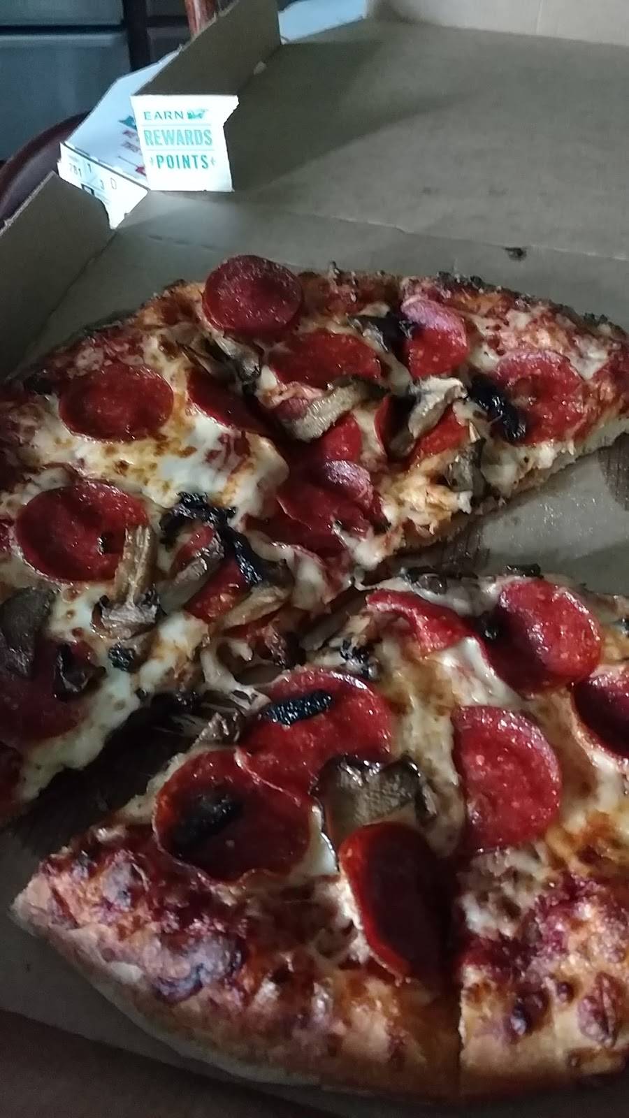 Dominos Pizza | meal delivery | 1375 S Main St, Boerne, TX 78006, USA | 8302490024 OR +1 830-249-0024