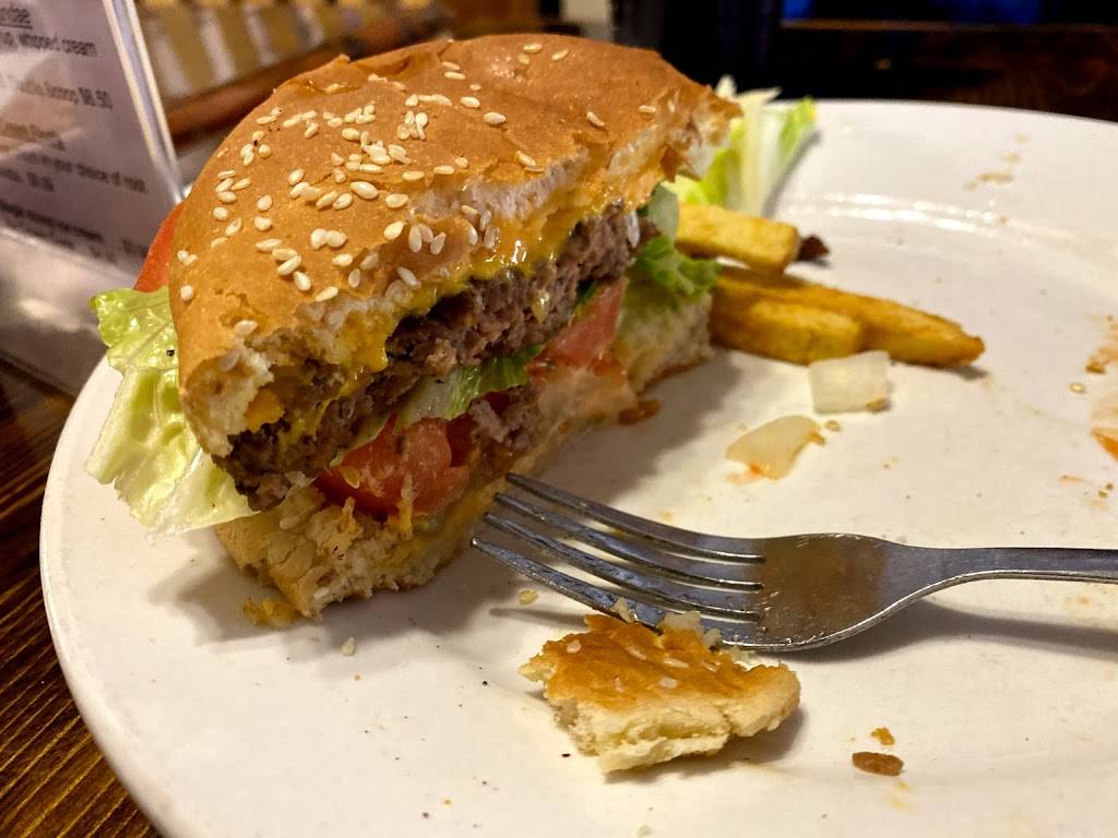 Malt Shoppe At the Cabin Fever | restaurant | 33249 Green Valley Lake Rd, Green Valley Lake, CA 92341, USA | 9099390515 OR +1 909-939-0515