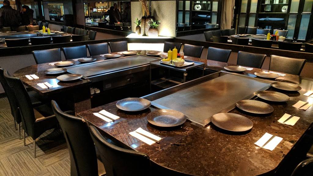 Prince Japanese Steak House | restaurant | 5555 Eglinton Ave W, Etobicoke, ON M9C 5M1, Canada | 4166952828 OR +1 416-695-2828