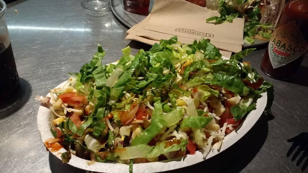 Chipotle Mexican Grill | restaurant | 11160 South Lakes Dr # G2, Reston, VA 20191, USA | 5713927746 OR +1 571-392-7746
