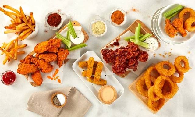 Wing Boss Orlando | restaurant | 18 N Dollins Ave, Orlando, FL 32805, USA | 4077958990 OR +1 407-795-8990