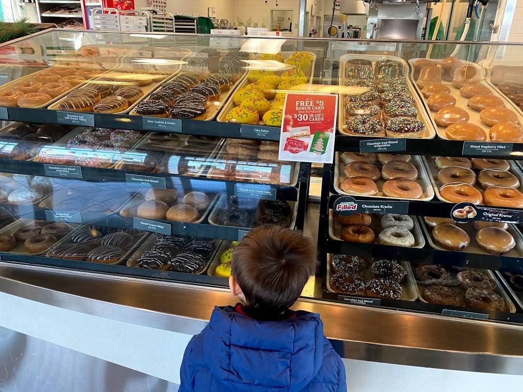 Krispy Kreme | bakery | 12505 Aurora Ave N, Seattle, WA 98133, USA | 2064401900 OR +1 206-440-1900