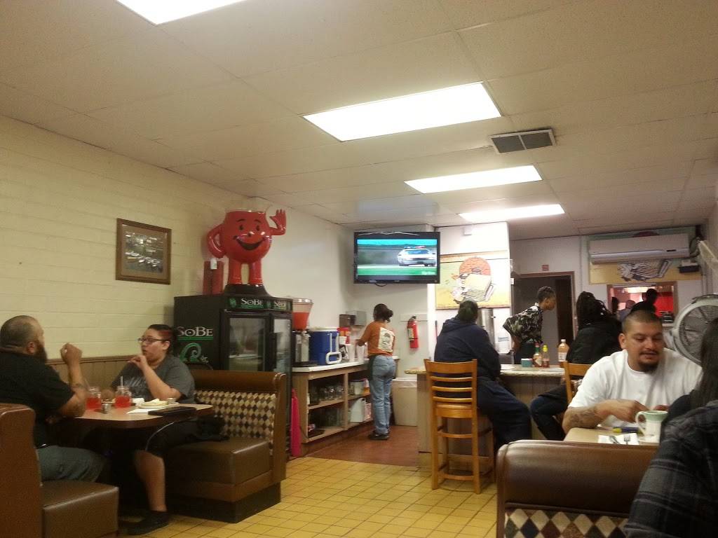 Day Days BBQ & Waffle House | restaurant | 994 E Holt Ave, Pomona, CA 91767, USA | 9096223217 OR +1 909-622-3217