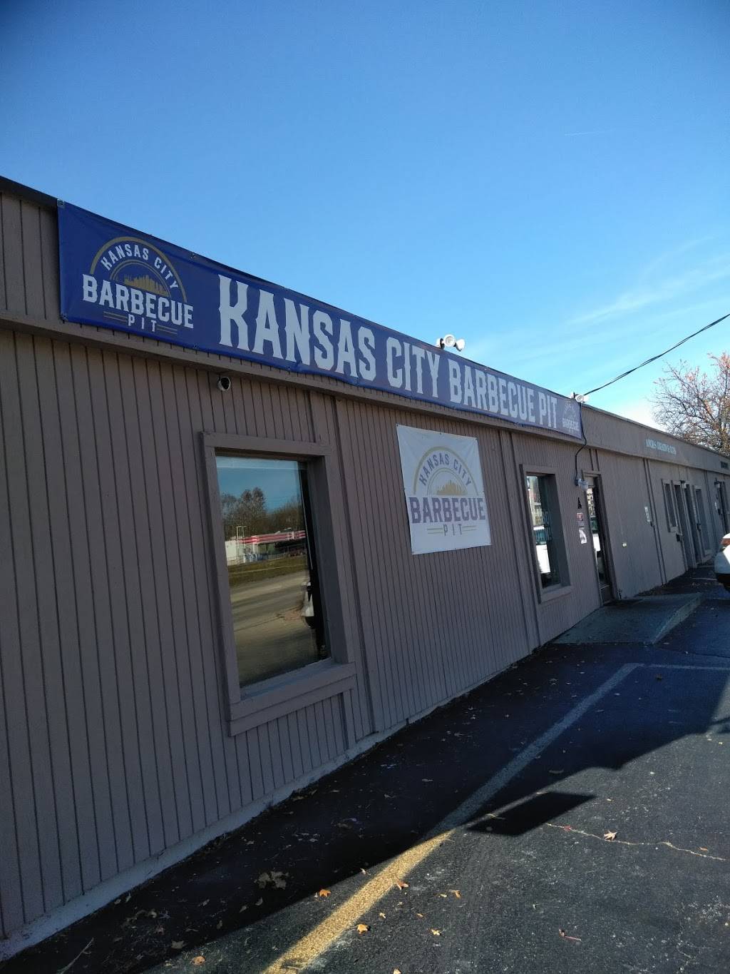 Kansas City Barbeque Pit | restaurant | 2645 N Oakland Ave, Decatur, IL 62526, USA | 2172206090 OR +1 217-220-6090