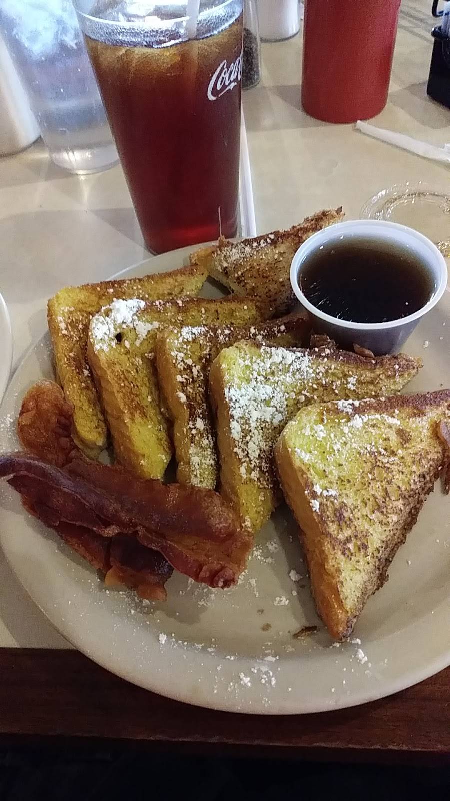 Copper Grille | restaurant | 9230, 854 S Kalamazoo St, Paw Paw, MI 49079, USA | 2696579955 OR +1 269-657-9955