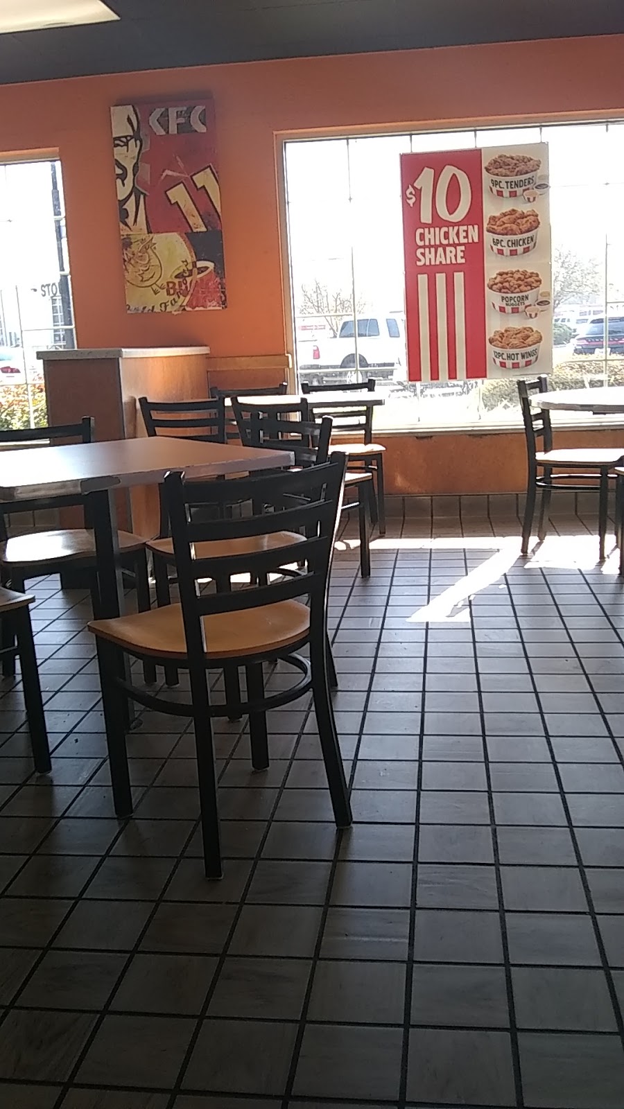 KFC | restaurant | 3910 North Blvd, Alexandria, LA 71301, USA | 3184481022 OR +1 318-448-1022