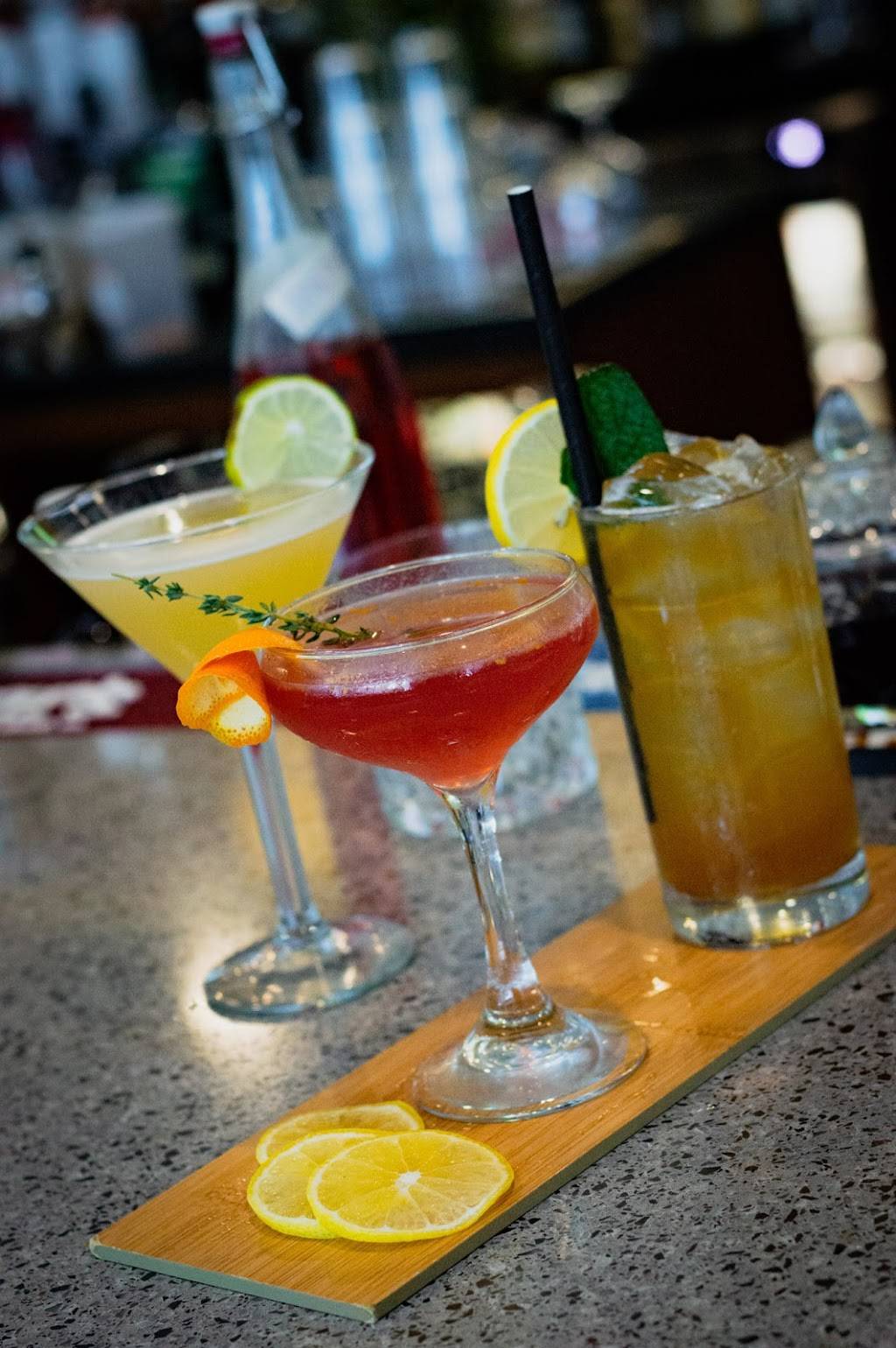 The Continental | restaurant | 111 W Fortune St, Tampa, FL 33602, USA | 8132231351 OR +1 813-223-1351