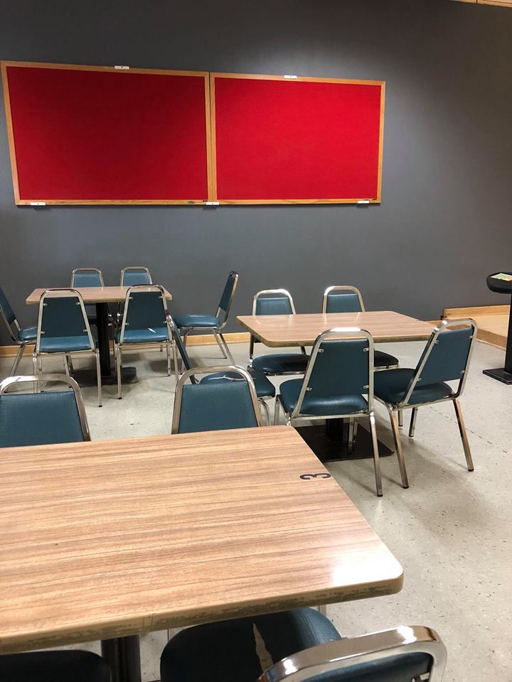 Bole Mor Lanes | meal takeaway | 102 7th Ave SE, Pipestone, MN 56164, USA | 5075622531 OR +1 507-562-2531