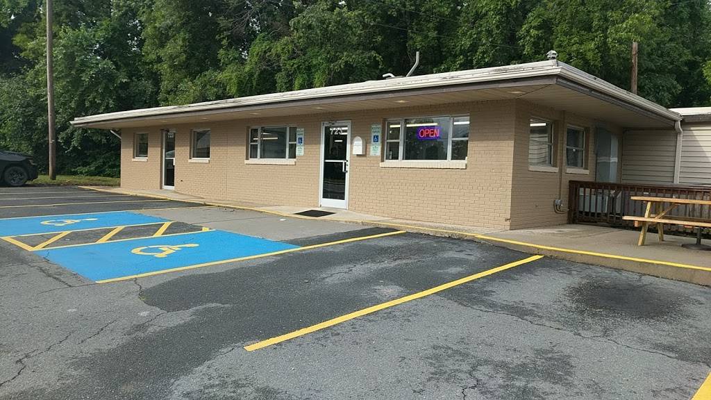 The Monroe Grill | restaurant | 723 N Charlotte Ave, Monroe, NC 28110, USA | 9802103057 OR +1 980-210-3057